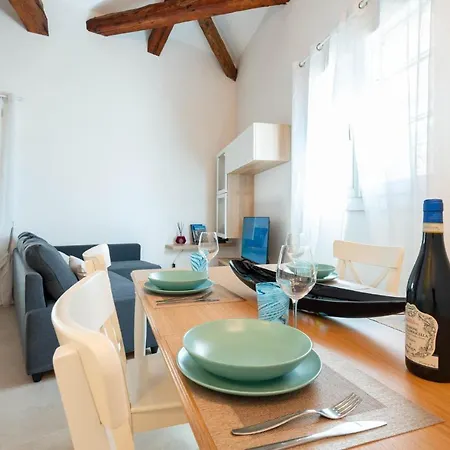 Loft In - Murano Venier דירה *