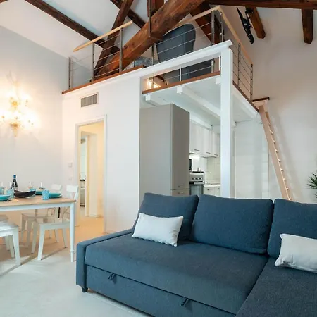 דירה Loft In - Murano Venier ונציה