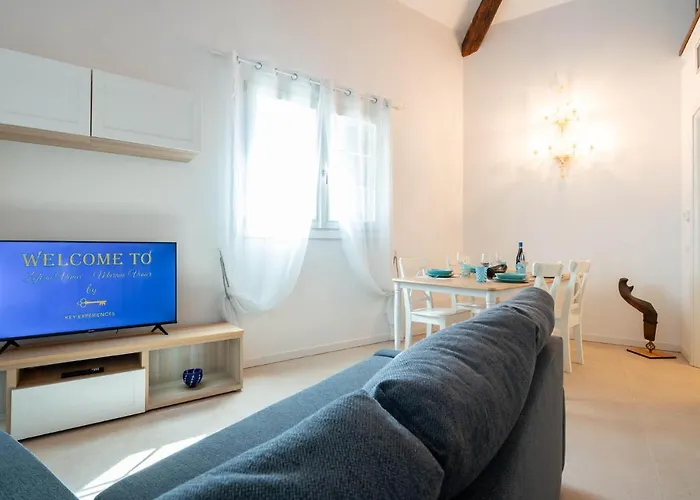 Loft In - Murano Venier *